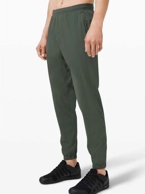 Lululemon Men’s Surge Jogger in Smoked Spruce | Size XSmall